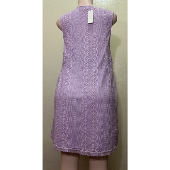 NWT Elegant Lavender Lace Dress - Picture 4 of 8